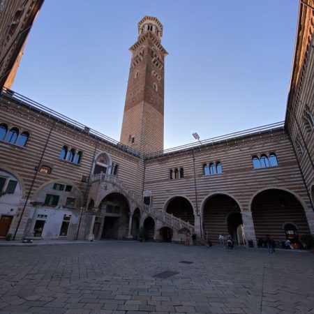 Cortile del Mercato Vecchio